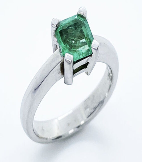 Anillo Esmeralda Cua1